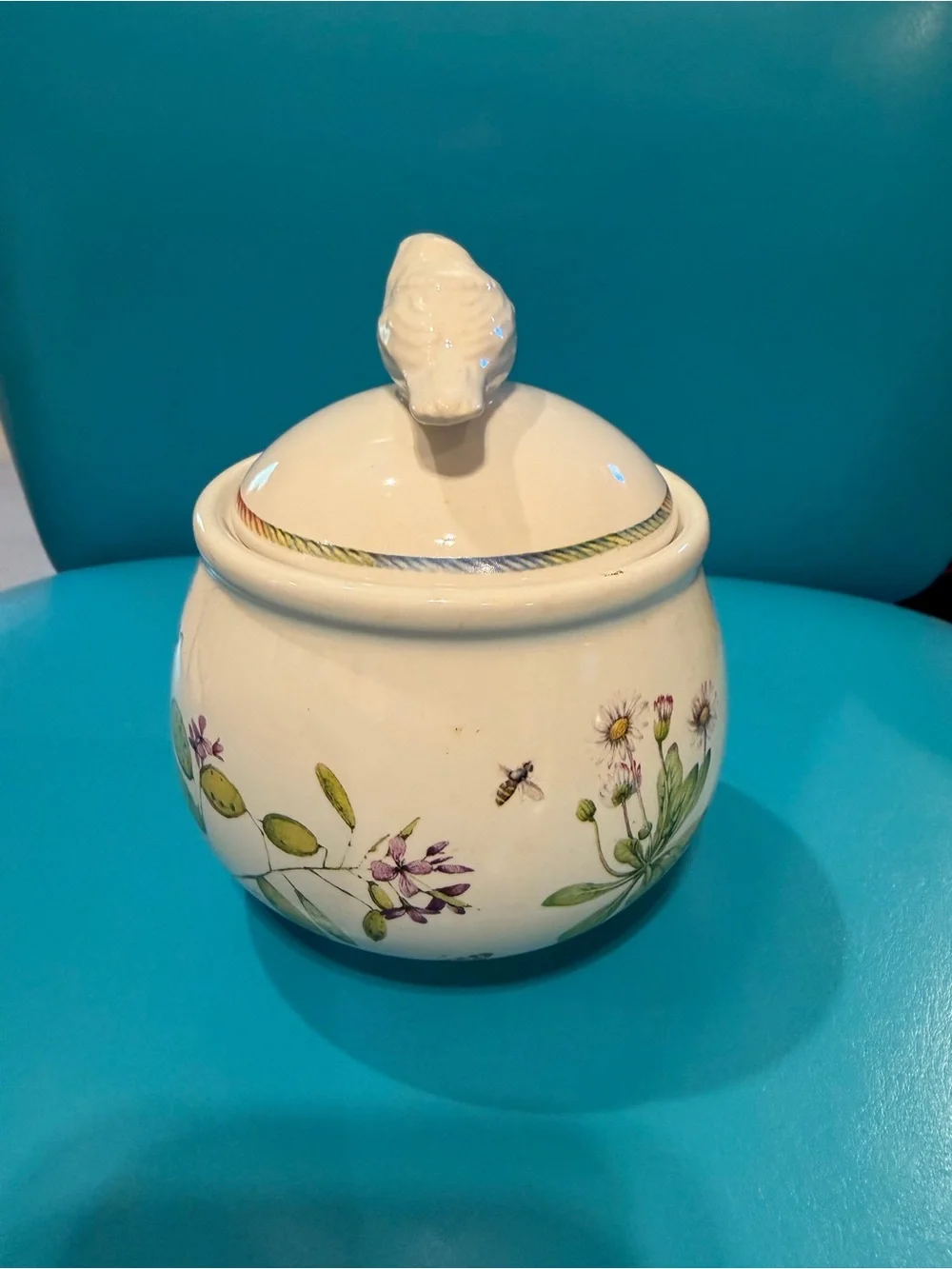 Creamer and Sugar Set with Bird Lid in Floral White